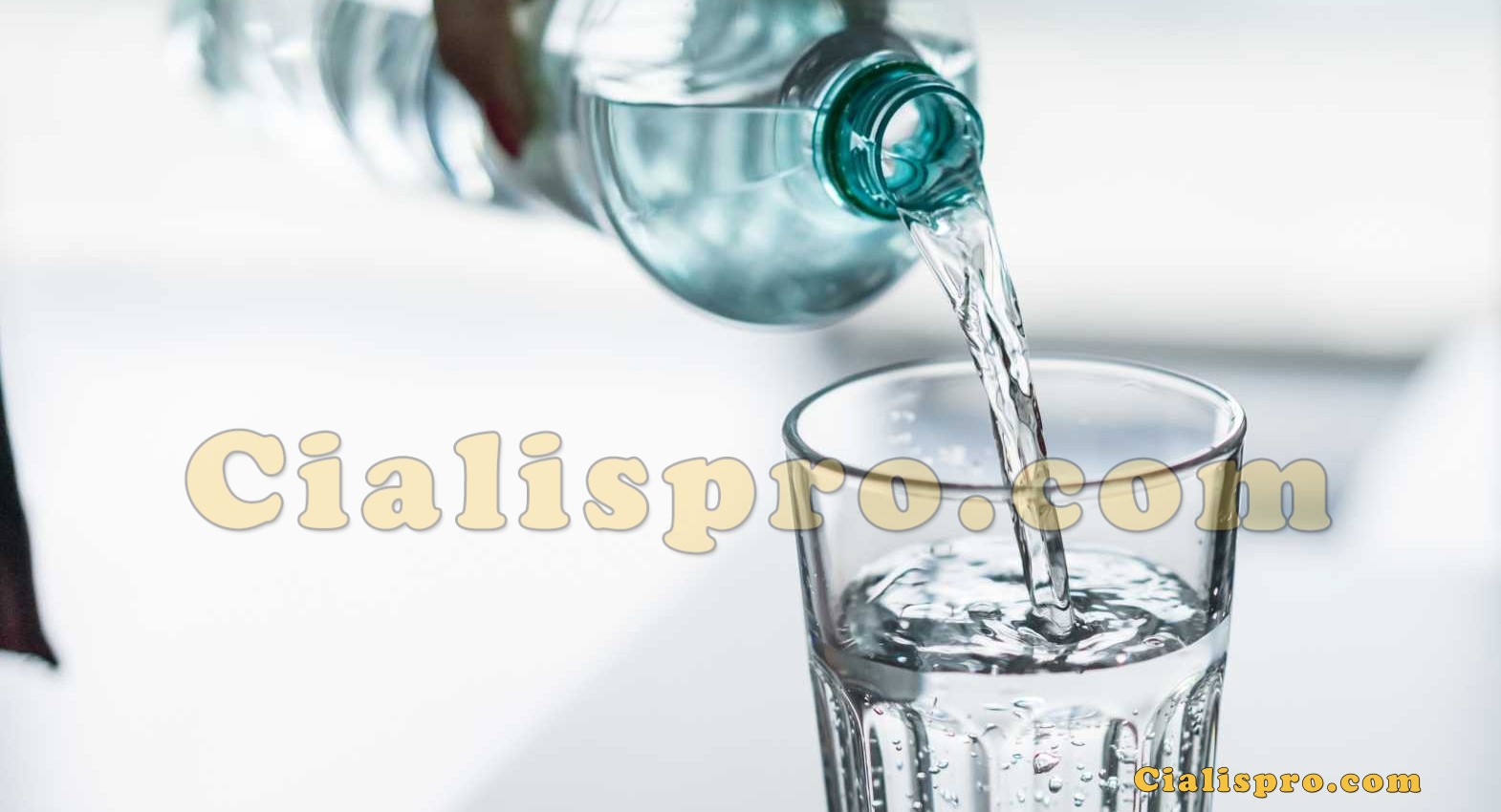 多喝水可以緩解副作用