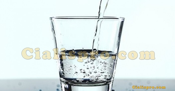 大量飲水緩解雙效犀利士副作用